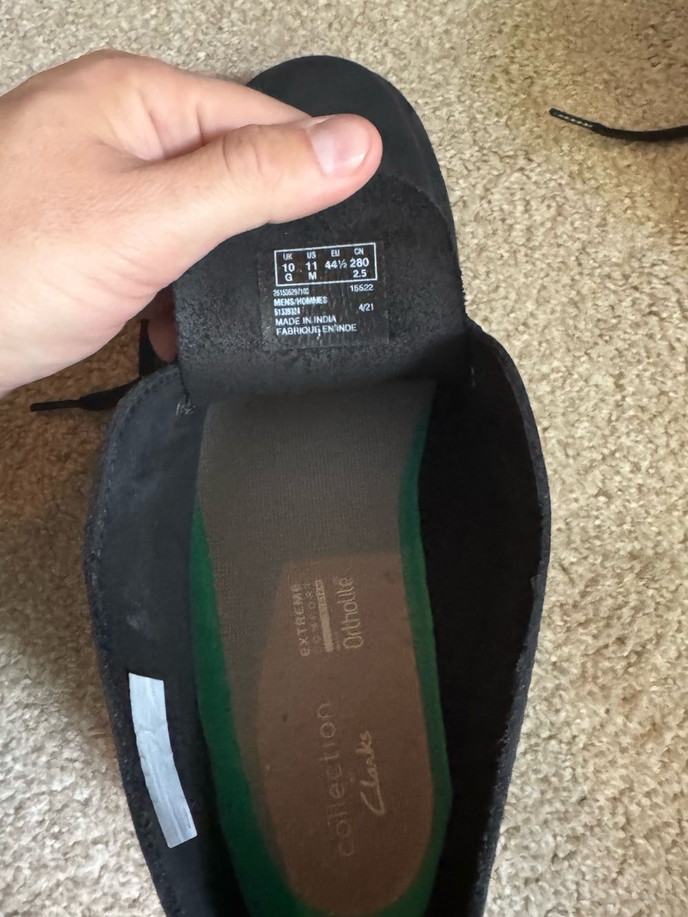 Clarks Men's Black Suede Chukka Boots - Picture 7 of 7